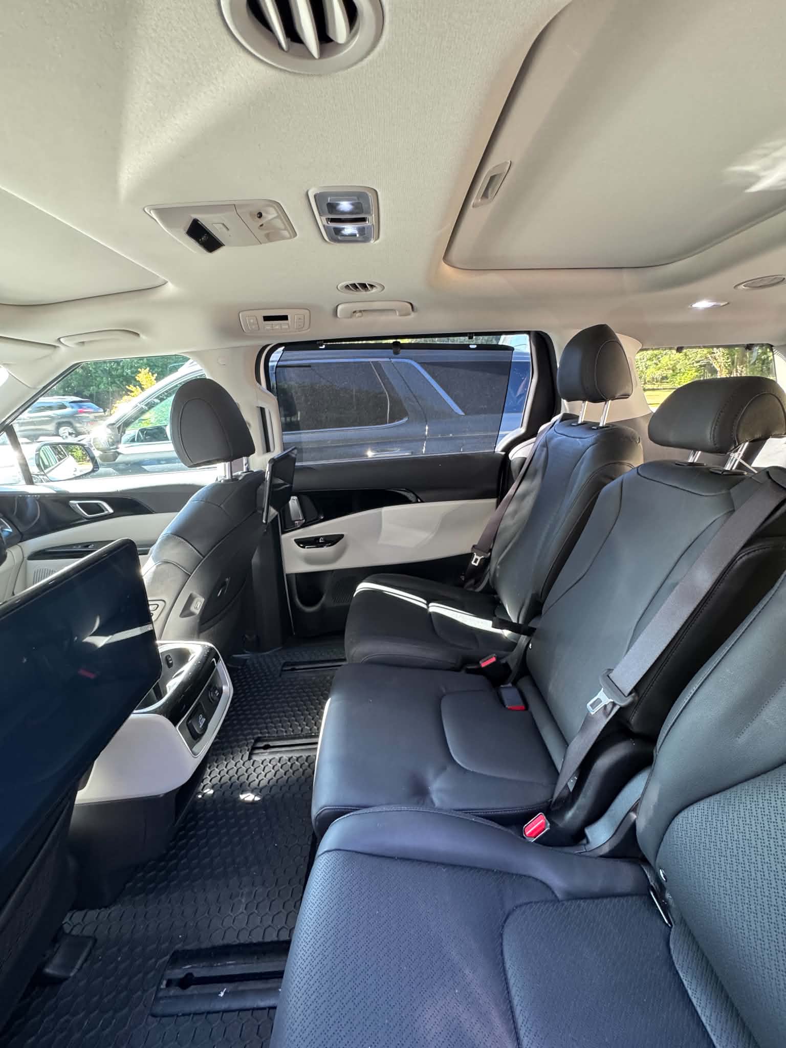 Used 2024 Kia Carnival SX Prestige FWD image 6