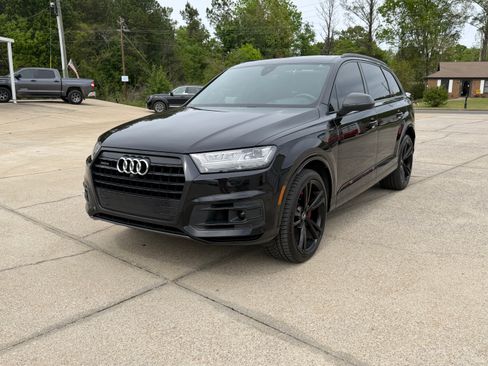 Used 2019 Audi Q7 3.0T Prestige image 2