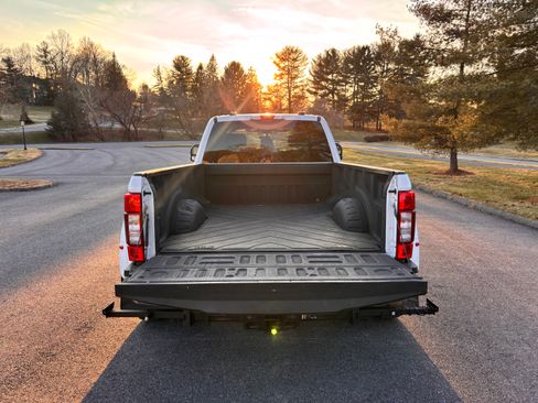 Used 2022 Ford F350 XL w/ STX Appearance Package image 9