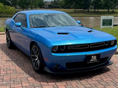Used 2016 Dodge Challenger R/T Scat Pack w/ Leather Interior Group