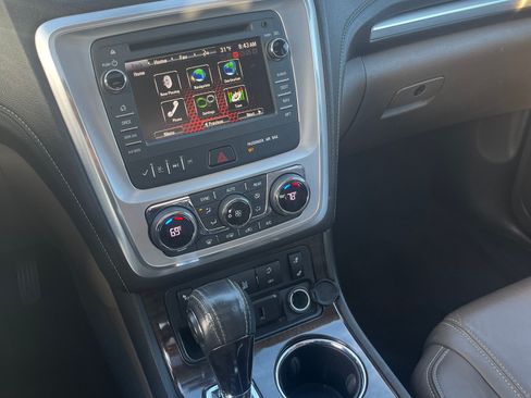 Used 2016 GMC Acadia SLT image 8