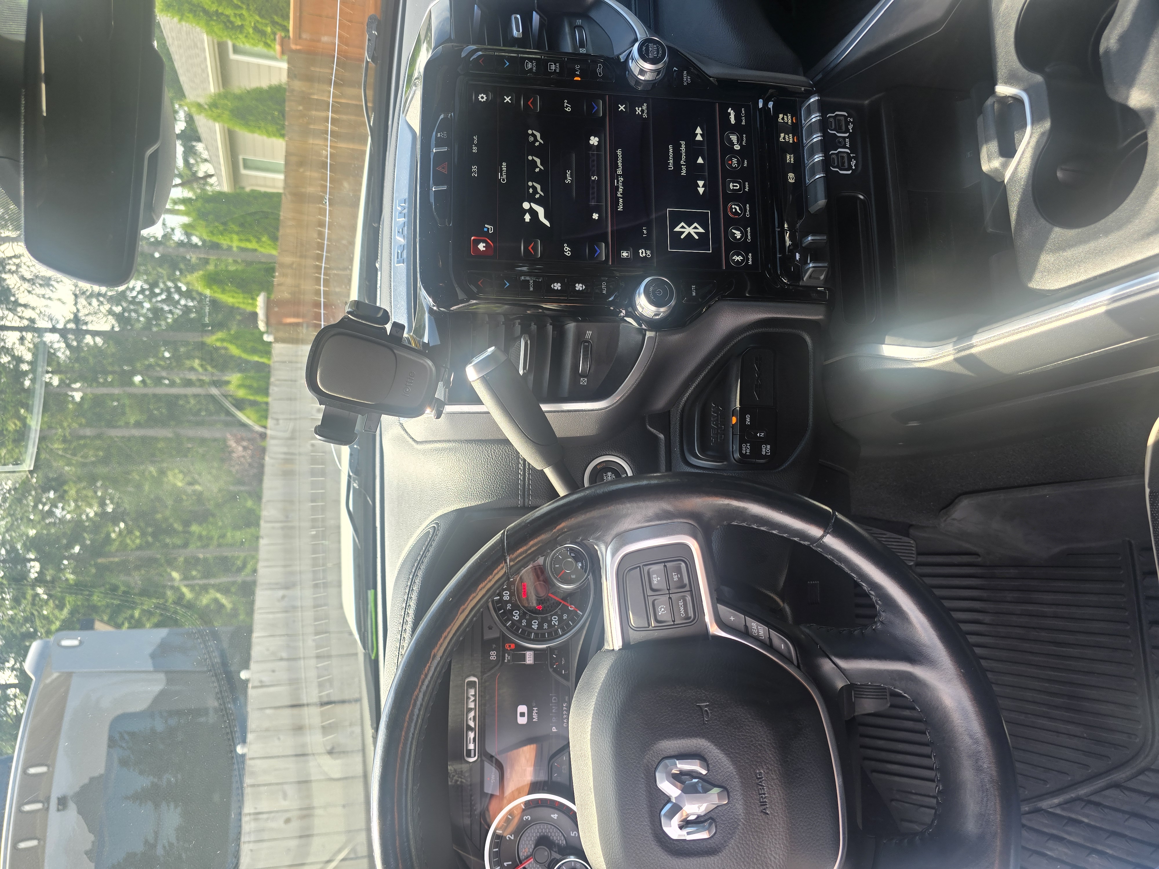 Used 2020 RAM 2500 Laramie AWD/4WD image 4