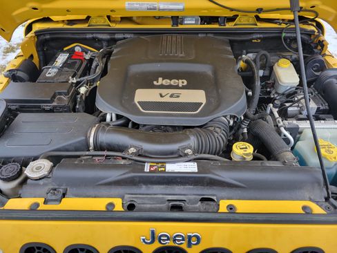 Used 2015 Jeep Wrangler Sport w/ Quick Order Package 24S image 6