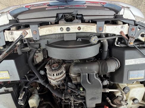 Used 2004 GMC Envoy XUV SLT image 14