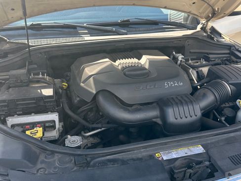 Used 2011 Jeep Grand Cherokee Laredo image 6