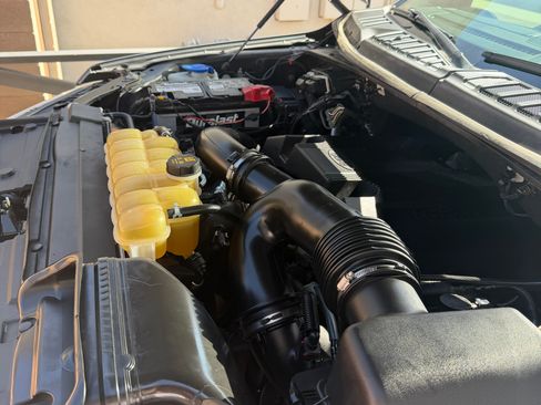 Used 2019 Ford F150 Lariat w/ Equipment Group 502A Luxury AWD/4WD image 14