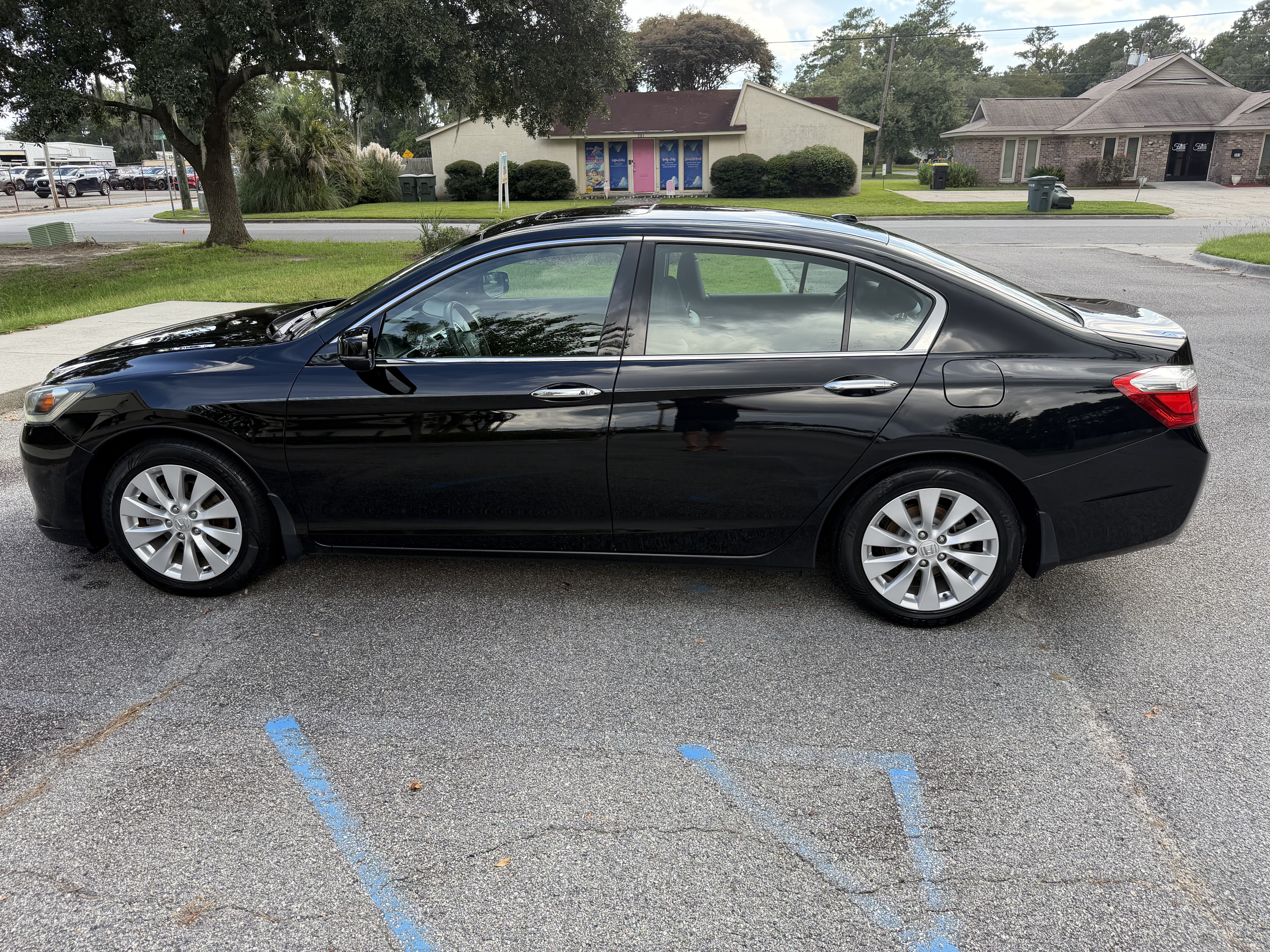 Used 2015 Honda Accord EX-L image 14