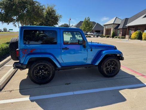 Used 2016 Jeep Wrangler Sahara image 6