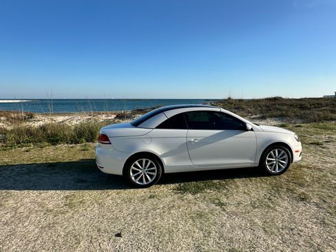 Used 2013 Volkswagen Eos Komfort image 9