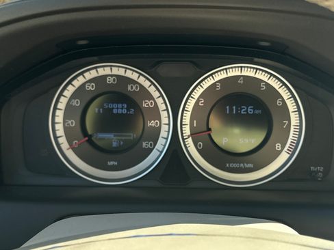 Used 2013 Volvo XC60 3.2 w/ Tailgate Pkg image 6