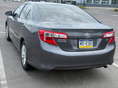 Used 2012 Toyota Camry LE FWD image 4