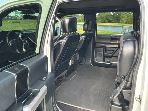Used 2020 Ford F150 Platinum w/ Equipment Group 701A Luxury RWD image 13