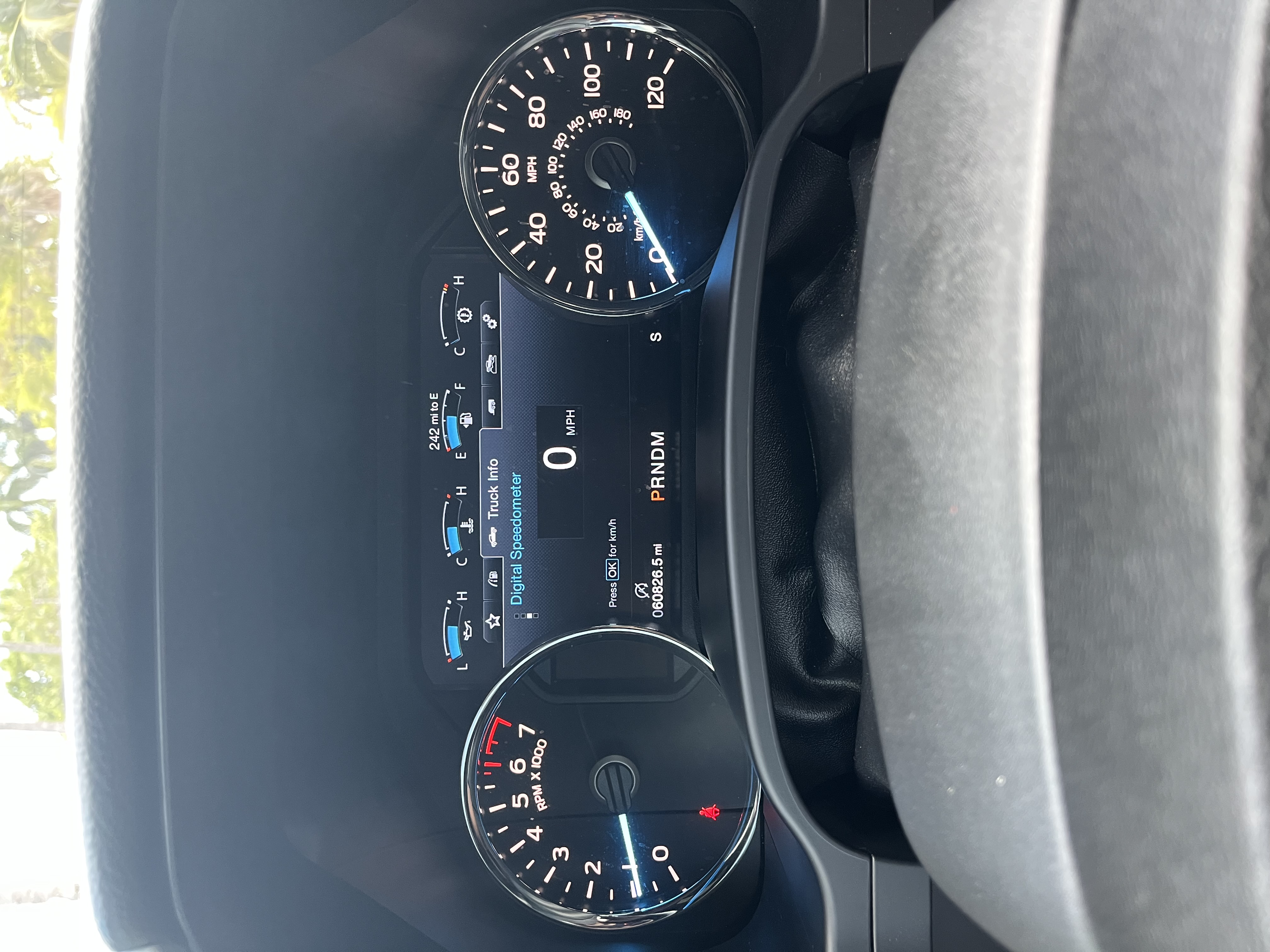 Used 2019 Ford F150 Lariat w/ Equipment Group 502A Luxury AWD/4WD image 13