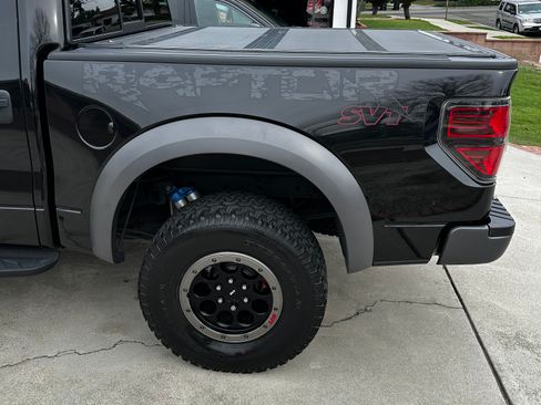 Used 2014 Ford F150 Raptor w/ Equipment Group 801A Luxury image 4