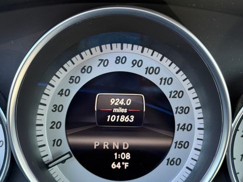 Used 2013 Mercedes-Benz C 250 Sedan image 13