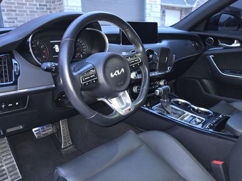 Used 2022 Kia Stinger GT-Line image 6