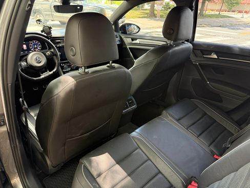 Used 2019 Volkswagen Golf 4-Door AWD/4WD image 8