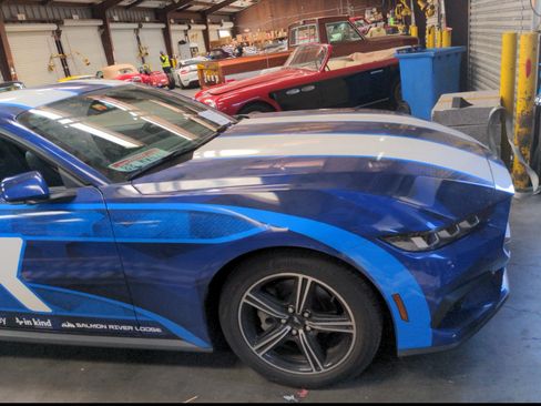 Used 2024 Ford Mustang Coupe image 15