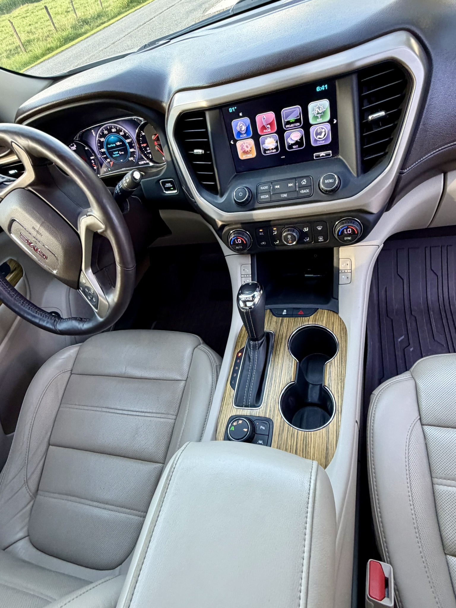 Used 2017 GMC Acadia Denali FWD image 10