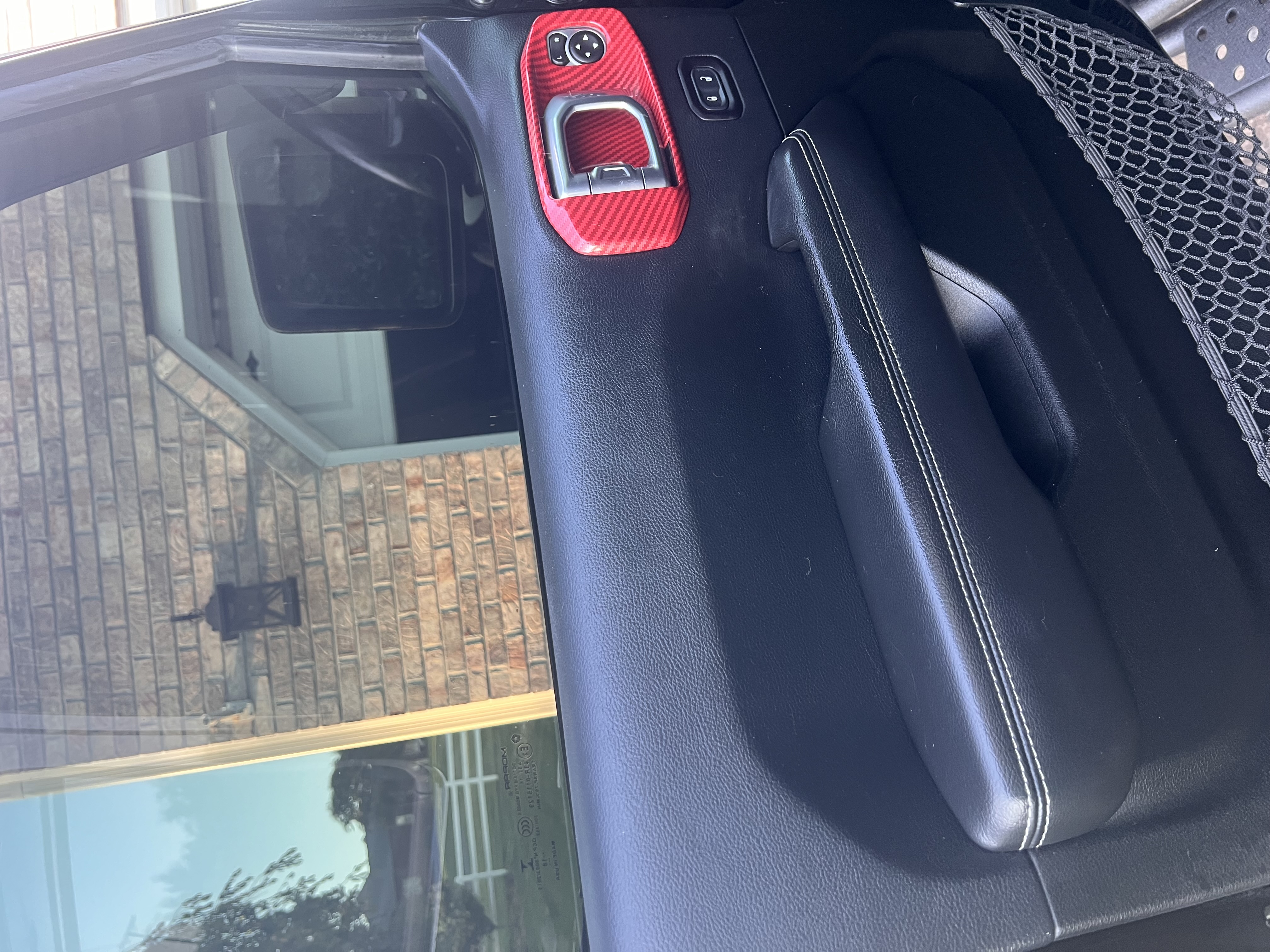 Used 2018 Jeep Wrangler Unlimited Sahara AWD/4WD image 13