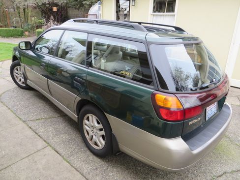 Used 2000 Subaru Outback Wagon 4D image 4