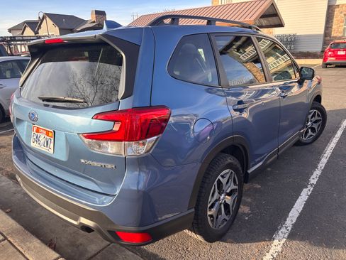 Used 2023 Subaru Forester Premium image 20