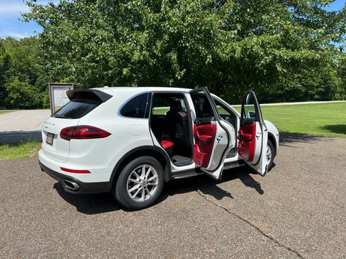 Used 2015 Porsche Cayenne Diesel image 11