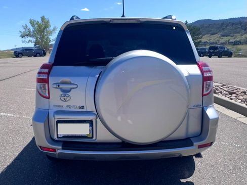 Used 2009 Toyota RAV4 Limited image 10