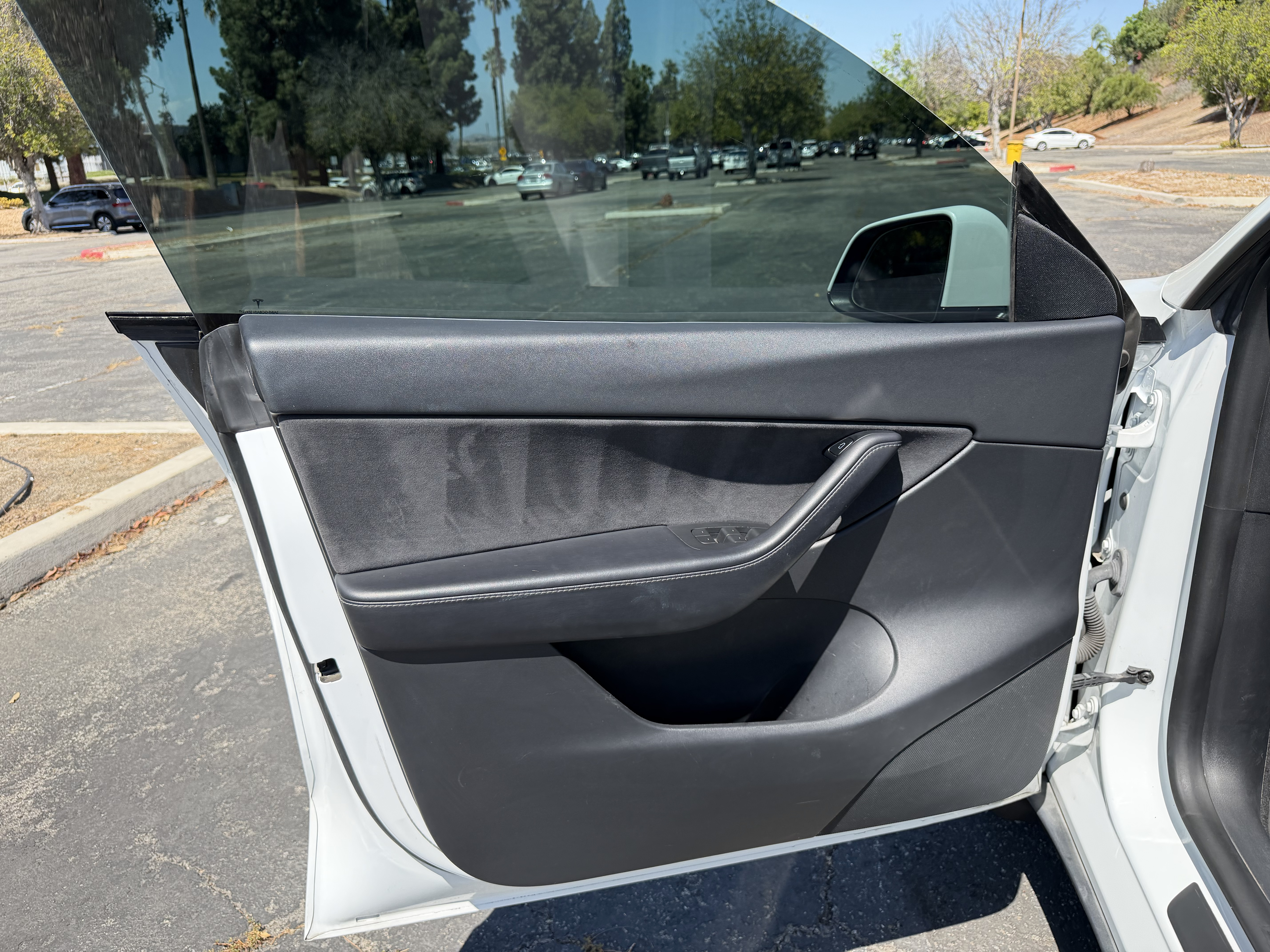 Used 2021 Tesla Model Y Long Range AWD/4WD image 12