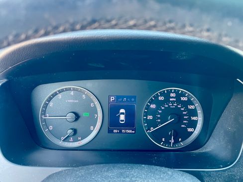 Used 2016 Hyundai Sonata Sport w/ Option Group 02 image 10