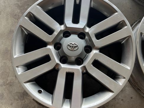 Used 2010 Toyota 4Runner Limited image 30