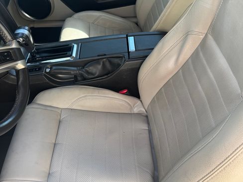 Used 2010 Ford Mustang GT image 6