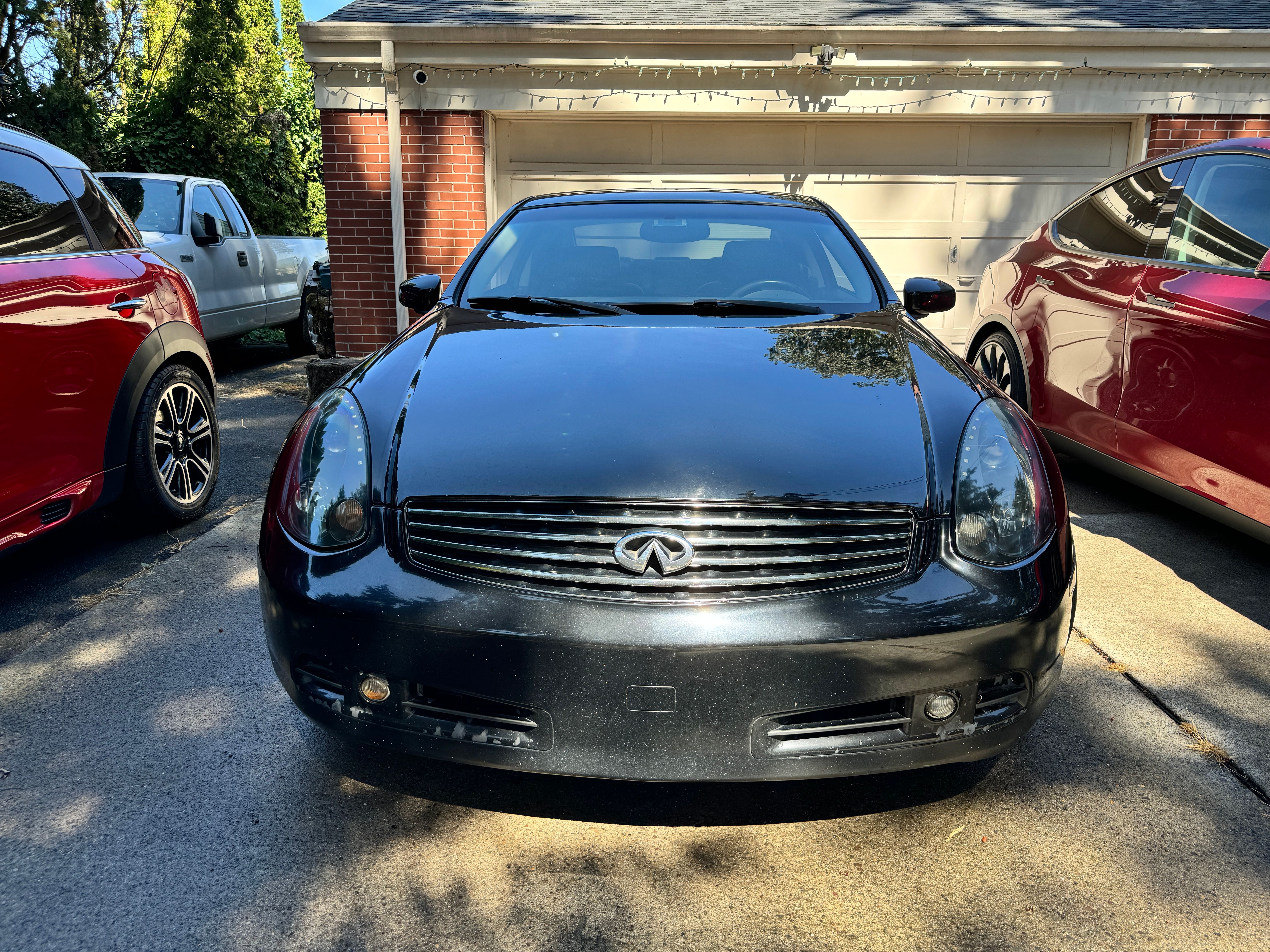 Used 2003 INFINITI G35 Coupe w/ Premium Pkg RWD image 2
