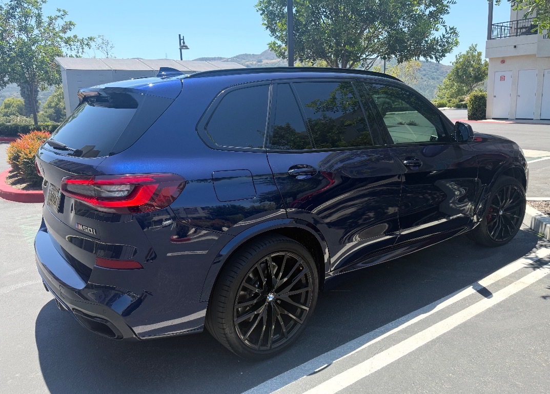 Used 2022 BMW X5 M50i w/ Executive Package AWD/4WD image 11