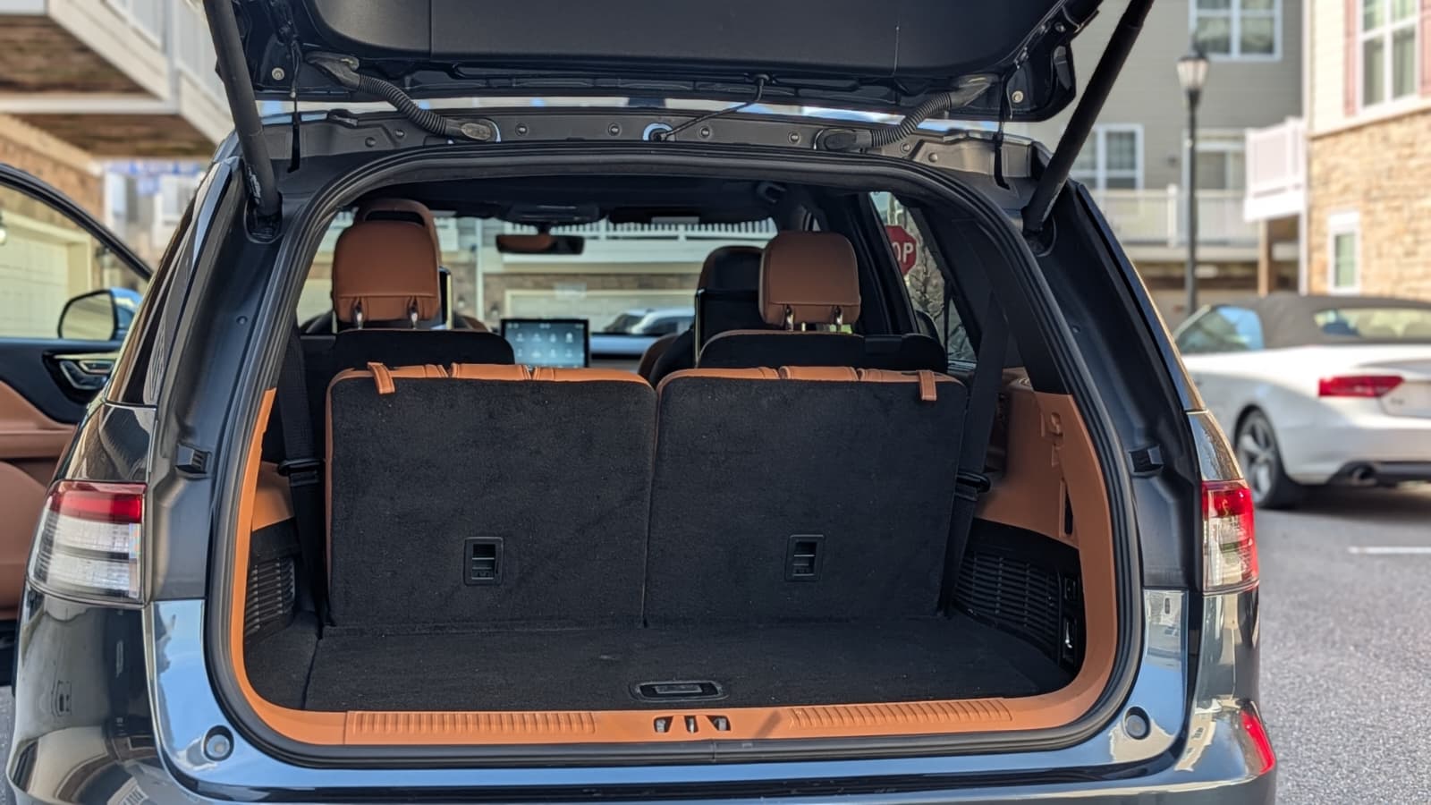 Used 2020 Lincoln Aviator Black Label Grand Touring w/ Class IV Trailer Tow Package AWD/4WD image 5