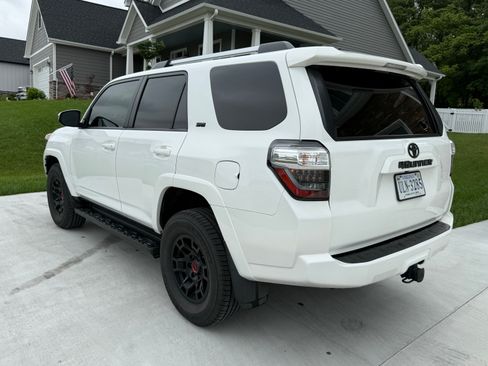 Used 2021 Toyota 4Runner SR5 image 4