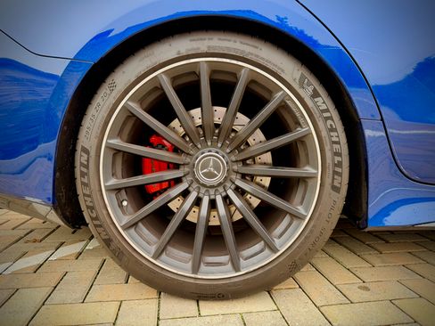 Used 2020 Mercedes-Benz AMG GT 63 w/ AMG Aerodynamics Package image 17