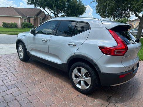 Used 2020 Volvo XC40 T5 Momentum AWD/4WD image 9