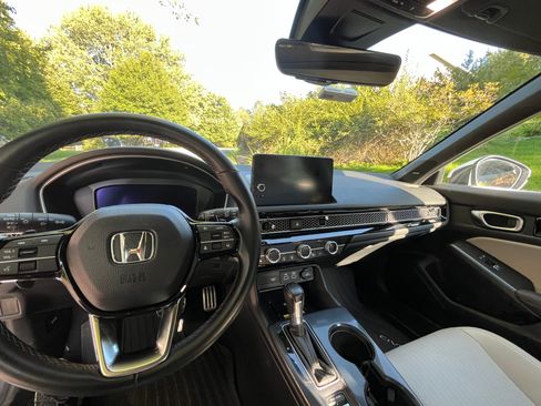 Used 2022 Honda Civic Sport Touring image 13