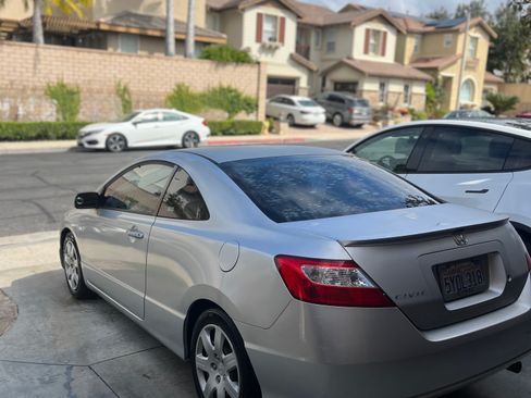 Used 2007 Honda Civic LX image 2