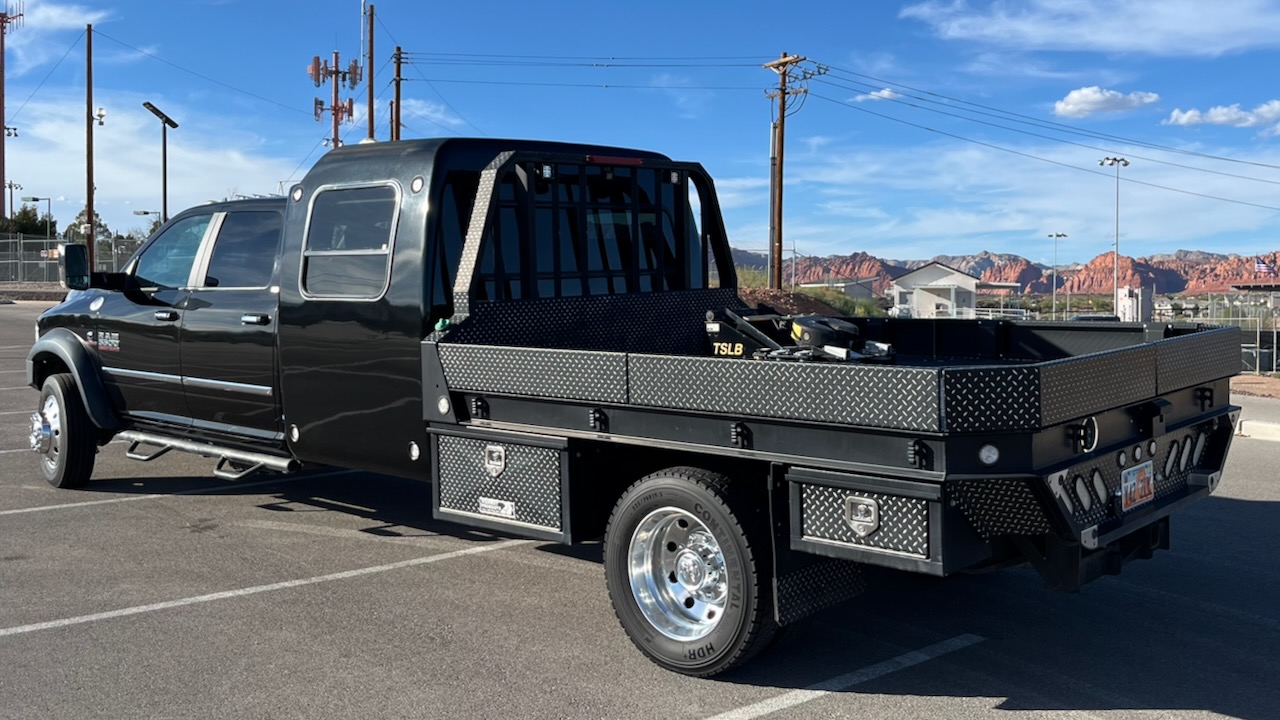Used 2017 RAM 5500 Laramie AWD/4WD image 6