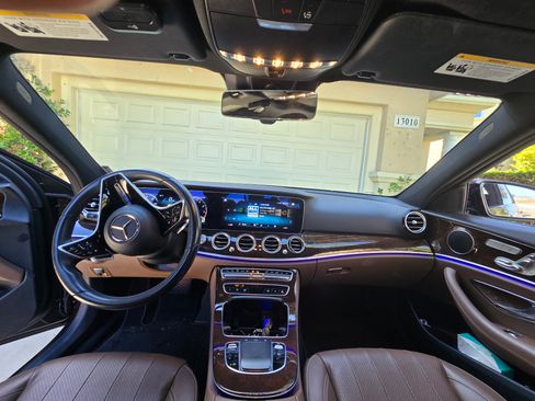 Used 2023 Mercedes-Benz E 350 Sedan image 2