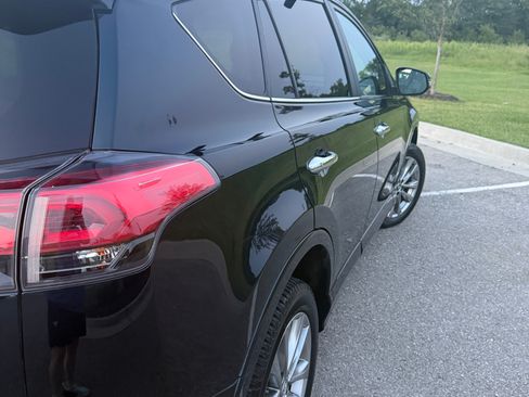 Used 2017 Toyota RAV4 Platinum FWD image 9