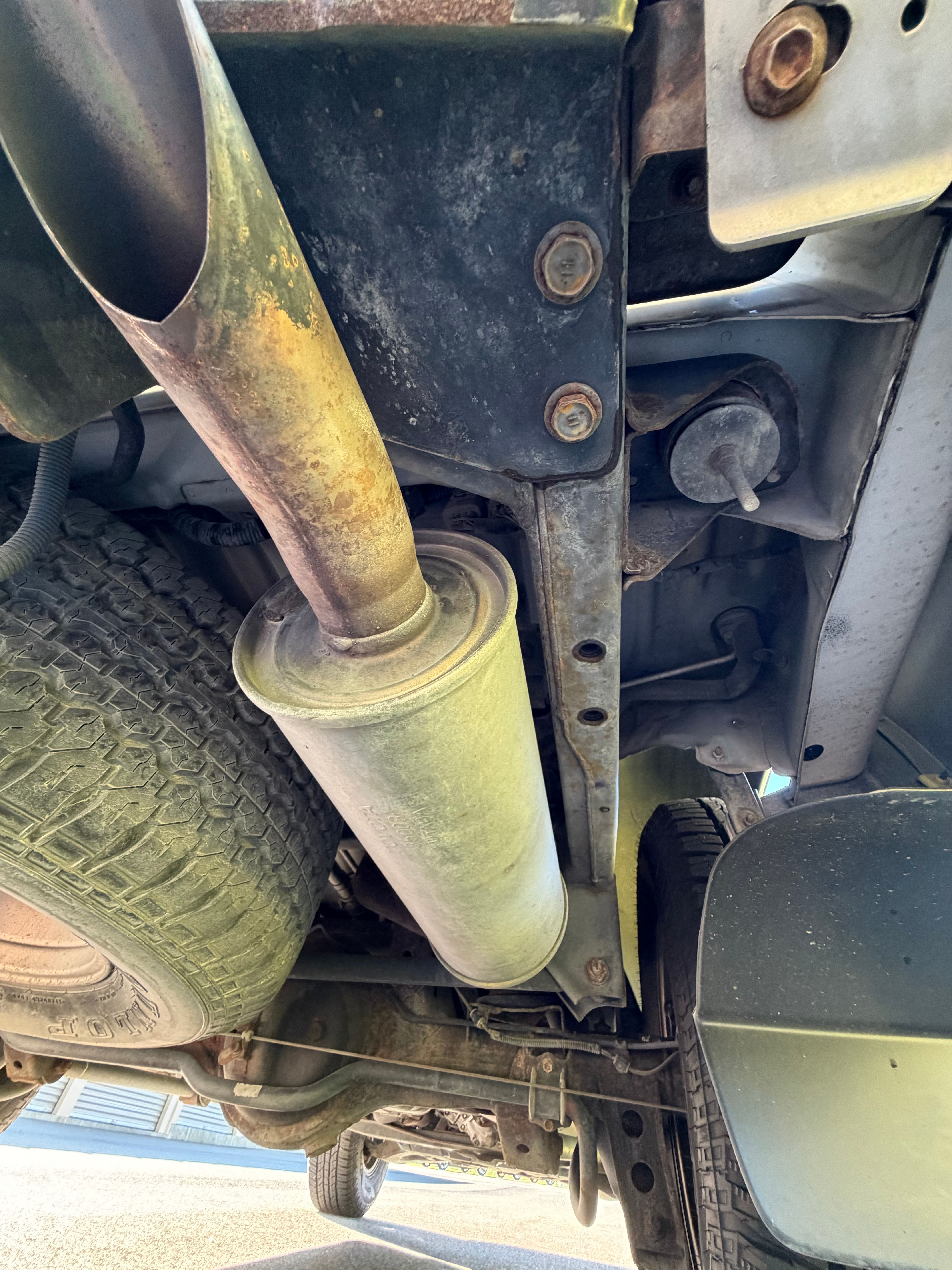 Used 2002 Toyota Land Cruiser AWD/4WD image 14