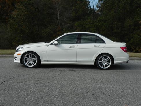 Used 2012 Mercedes-Benz C 350 Sport image 2