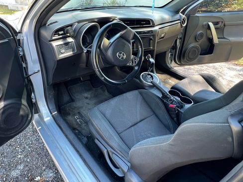 Used 2014 Scion tC 10 Series image 10