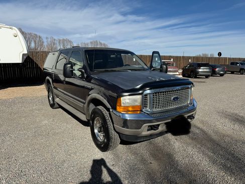 Used 2000 Ford Excursion Limited AWD/4WD image 1
