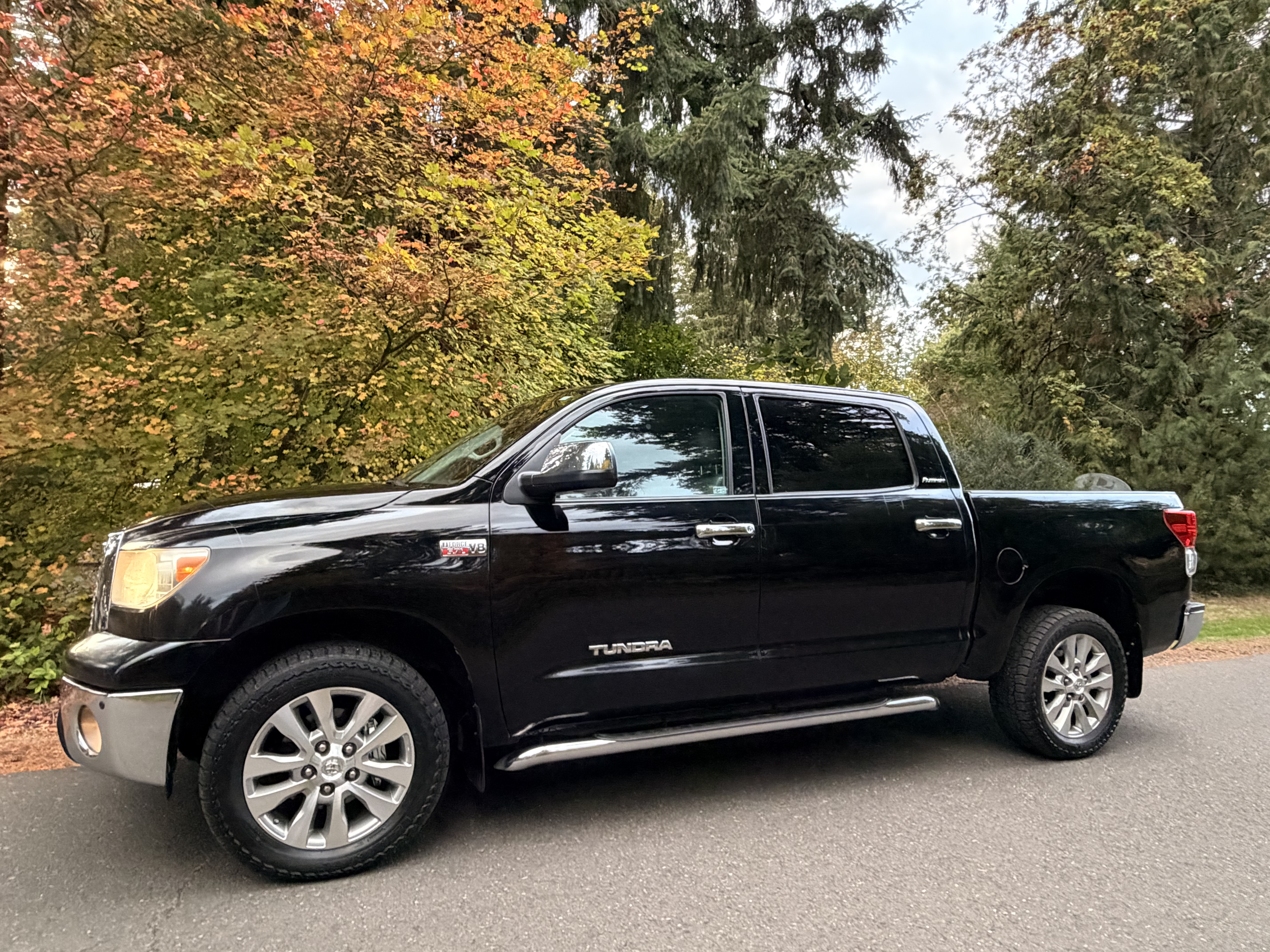 Used 2013 Toyota Tundra Platinum AWD/4WD image 2