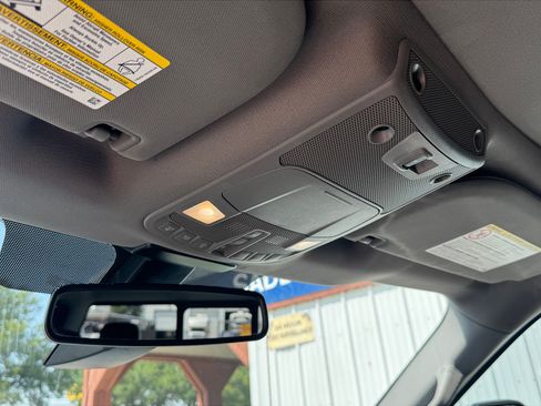 Used 2017 Ford F250 Lariat w/ Lariat Ultimate Package image 21