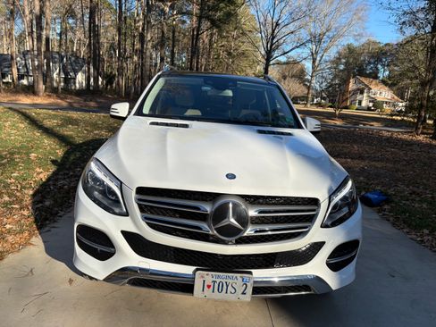 Used 2016 Mercedes-Benz GLE 350 4MATIC image 2